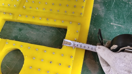 ZP275 ZP375 Anti-derrapante 30mm de plástico anti-derrapante Mat para perfurar mesa giratória