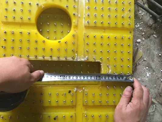 Polyurethane Anti-Slip Mat para 37 1/2 polegadas Rotary Table Drilling Rig 30MM espessura Amarelo 2200MM*1800MM